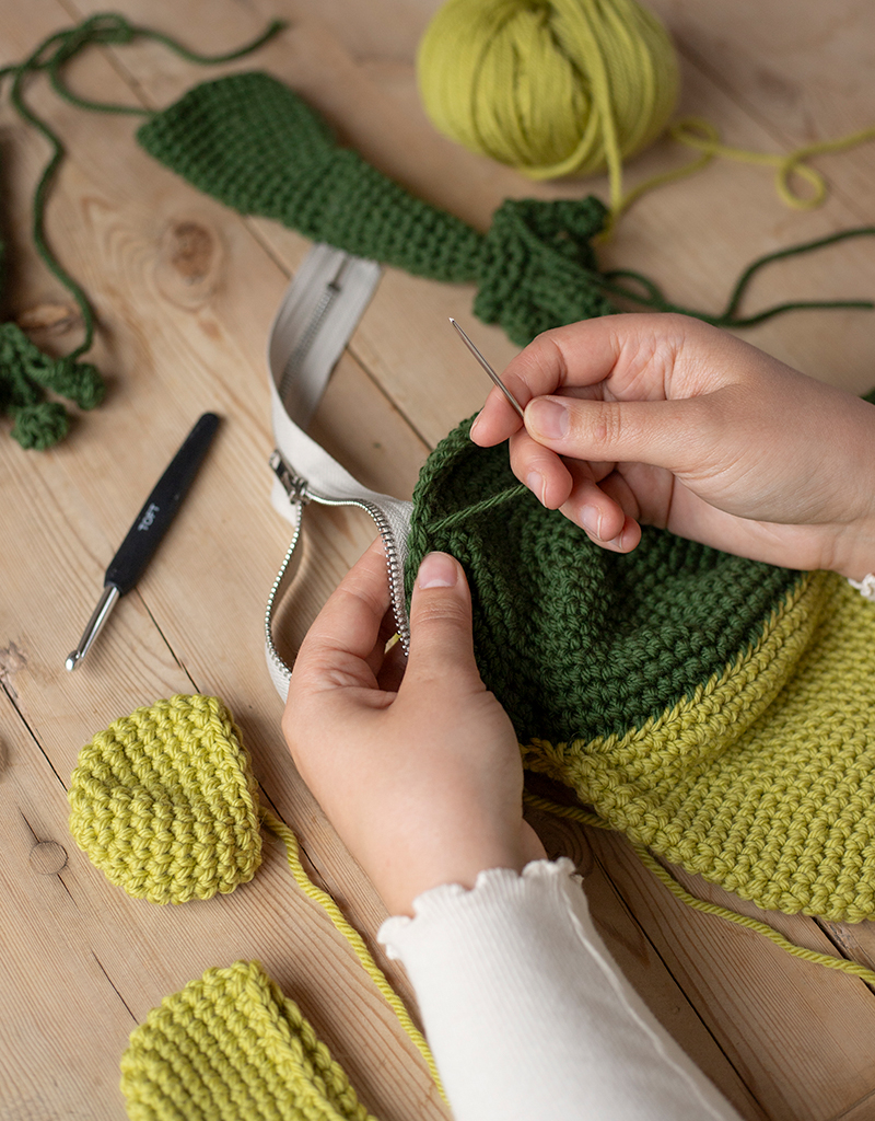 Learn to Crochet TOFT Frog Bag